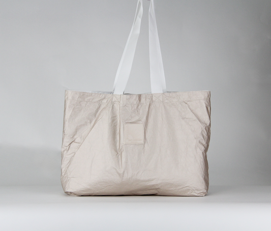 NO FUSS TOTE