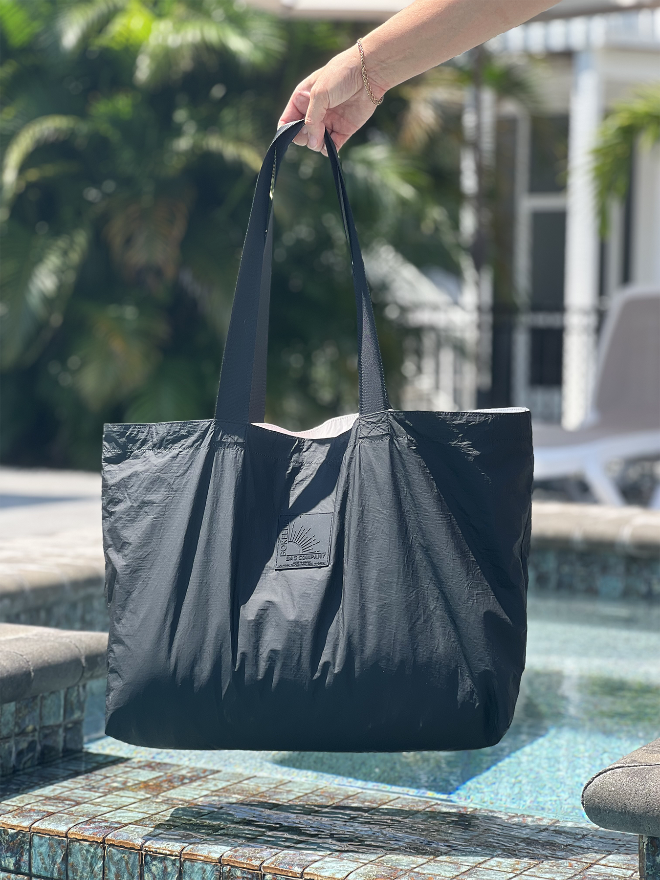 NO FUSS TOTE